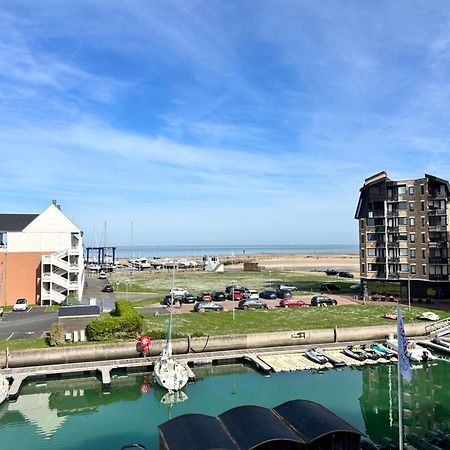 La Marina-Studio, Vue Mer Avec Balneo Deauville Buitenkant foto